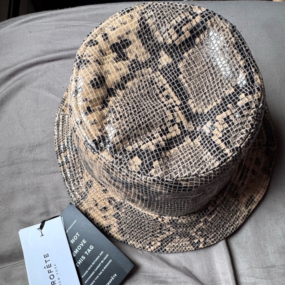 Retrofete bucket hat. Sold out on revolve